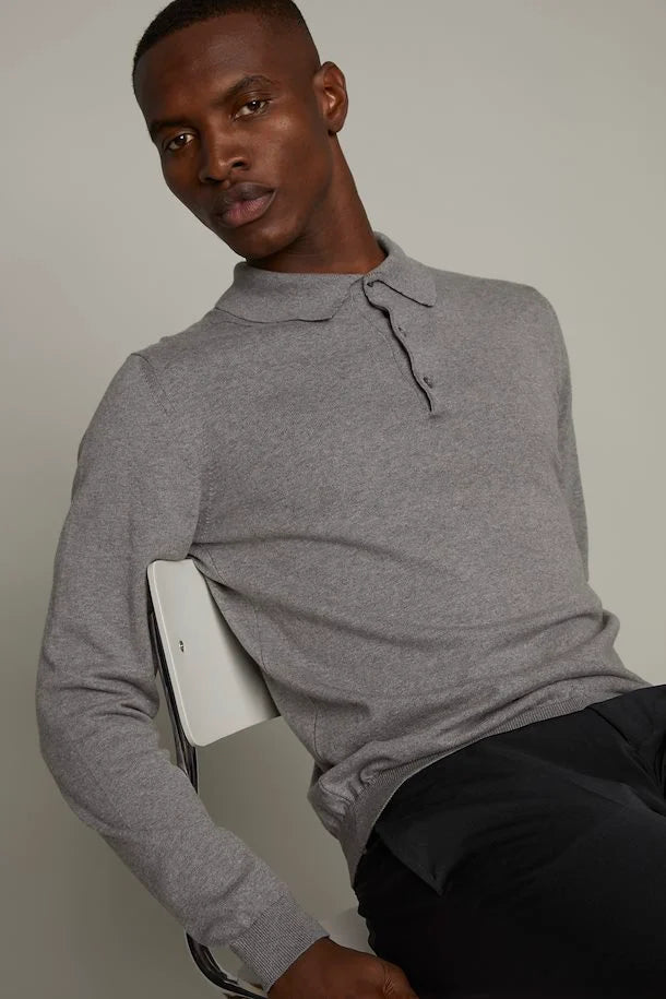 Knitted Pullover - Medium Grey