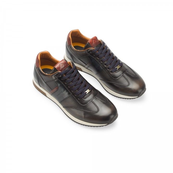 Ambitious Brown and Navy Classic Trainer