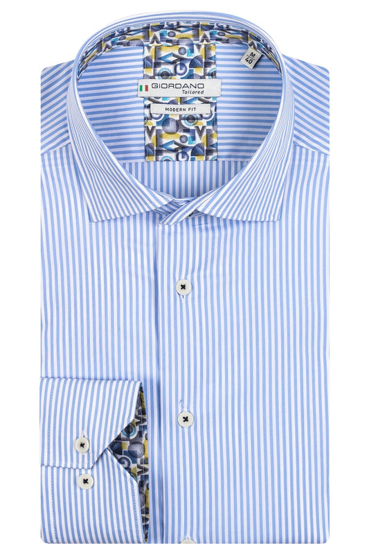 Giordano 100% cotton shirt. Light blue pin stripe pattern. The perfect summer light shirt. Dressed casually not tucked in, or more formal tucked in. Great paired with jeans and chinos but also shorts. 
