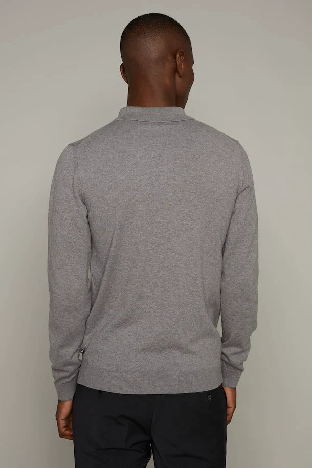 Knitted Pullover - Medium Grey